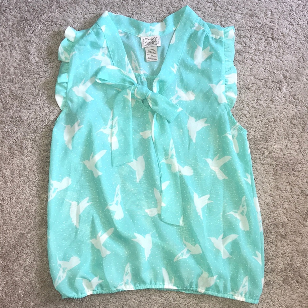 Ruffle Sleeveless Top
